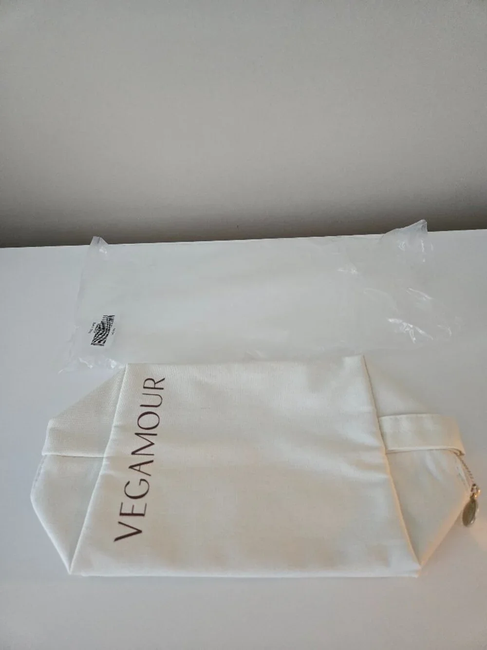 Vegamour Travel‎ Cosmetic Canvas Bag - New